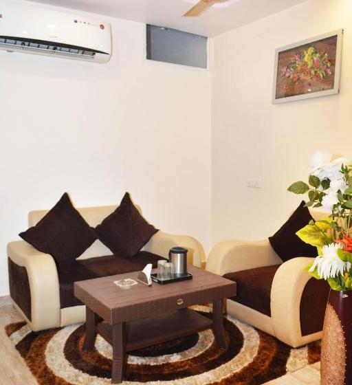 ホテル Comfort And Terrace Lounge