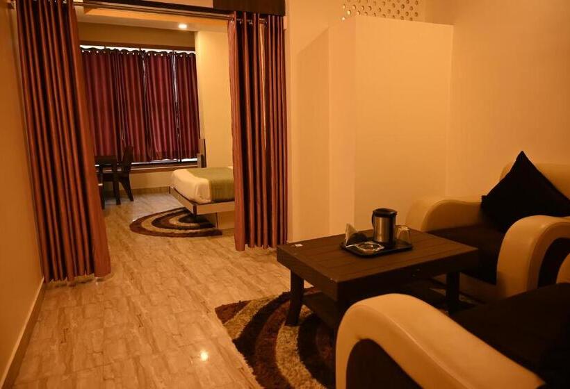 ホテル Comfort And Terrace Lounge