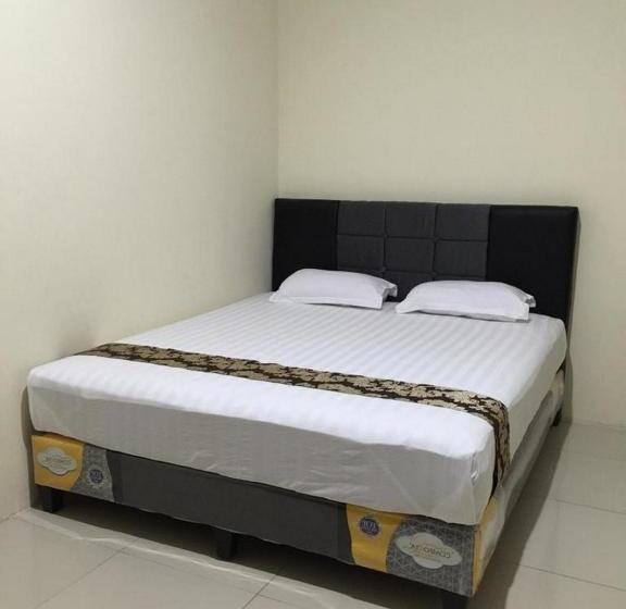 בית מלון כפרי Filia Homestay Syariah Palu Redpartner