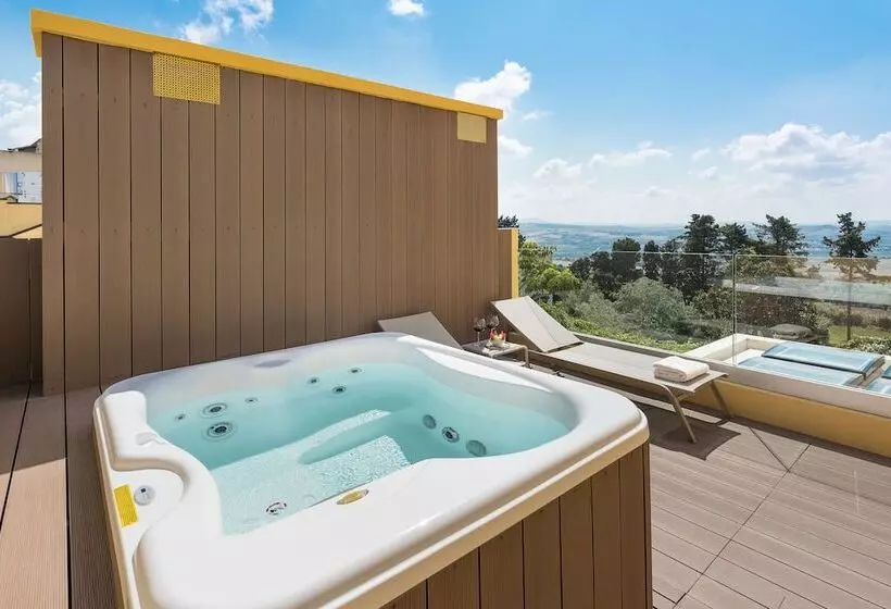 Hotelli Luna Del Raccolto