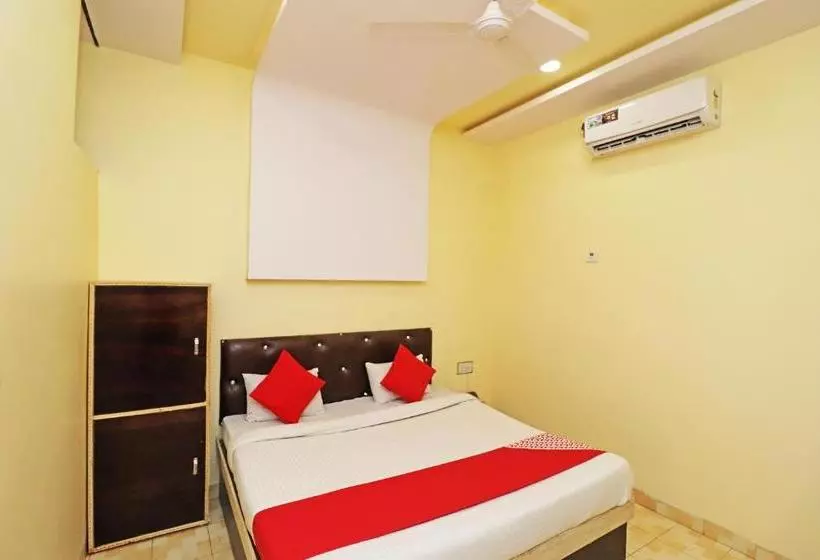 ホテル Oyo 44996  Shri Shubhmangalam