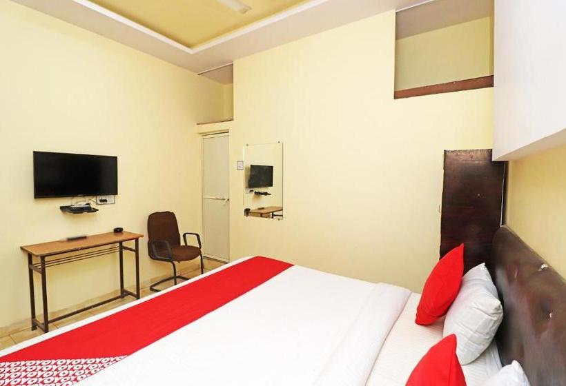 בית מלון כפרי Oyo 44996 Shri Shubhmangalam