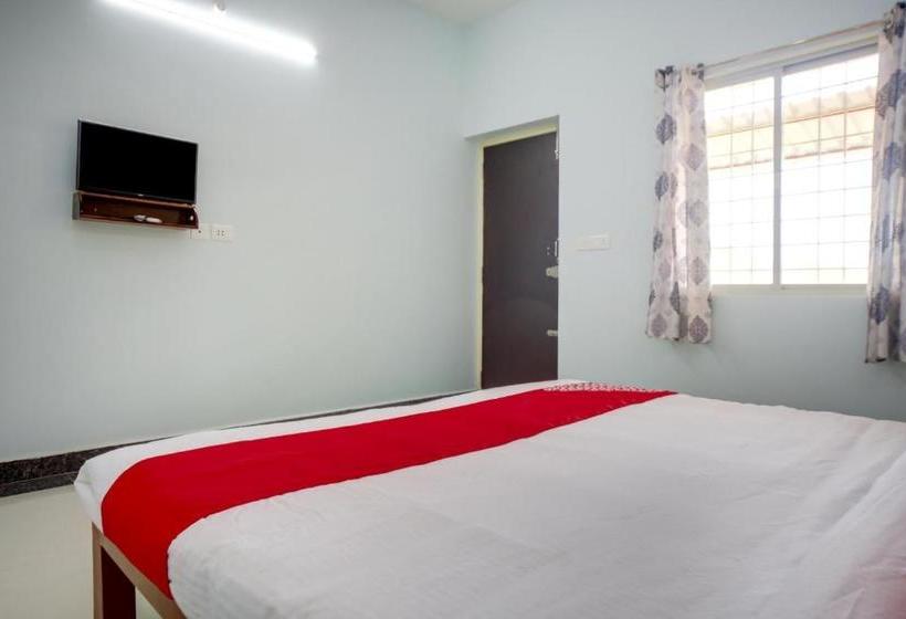 בית מלון כפרי Oyo 71032 Auro 7eleven