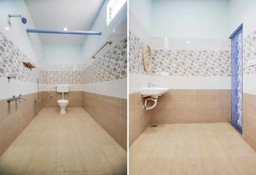 בית מלון כפרי Oyo 71032 Auro 7eleven