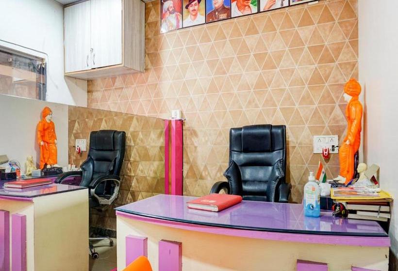 호텔 Oyo 74535  Luxury Inn