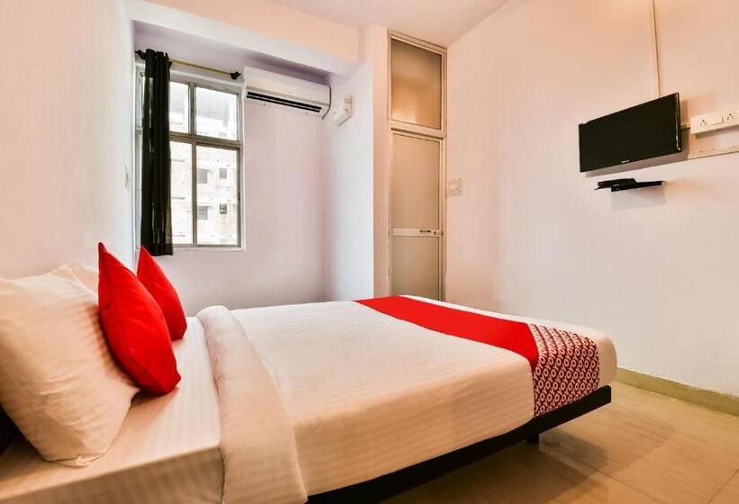 هتل Oyo Flagship 76387 Ag Colony