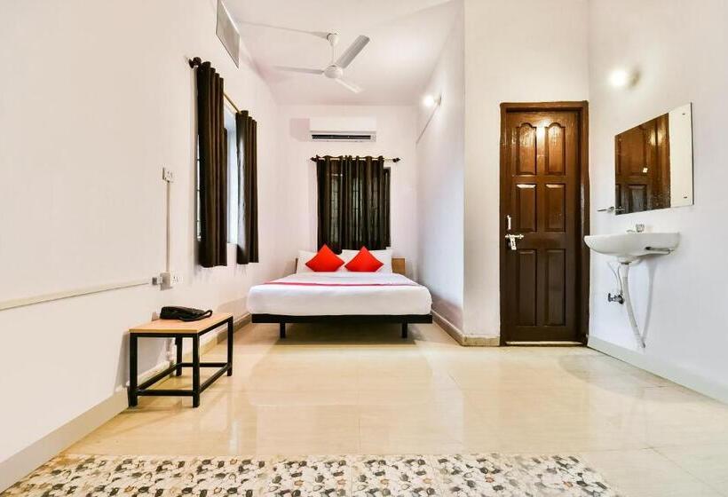 هتل Oyo Flagship 76387 Ag Colony