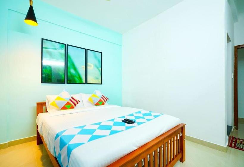 Hotel Oyo Flagship 76410 Ettukattil Arcade