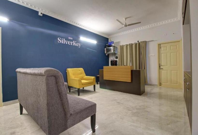 فندق Vaccinated Staff Silver Key 76646 Krishnan Premkumar Apartments