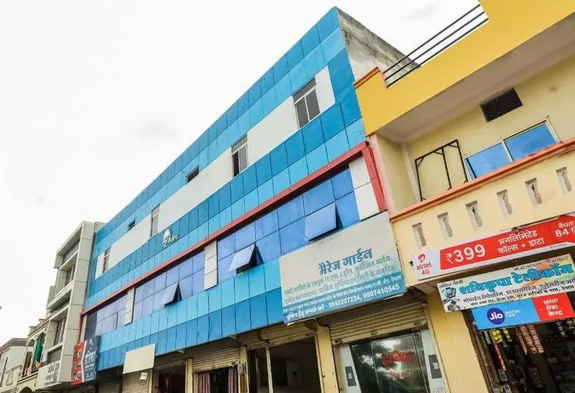 ホテル Vaccinated Staff  Spot On 47617  Suraj Vatika