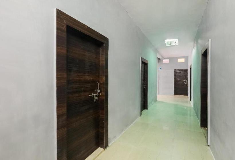 Hotel Vaccinated Staff  Spot On 47617  Suraj Vatika