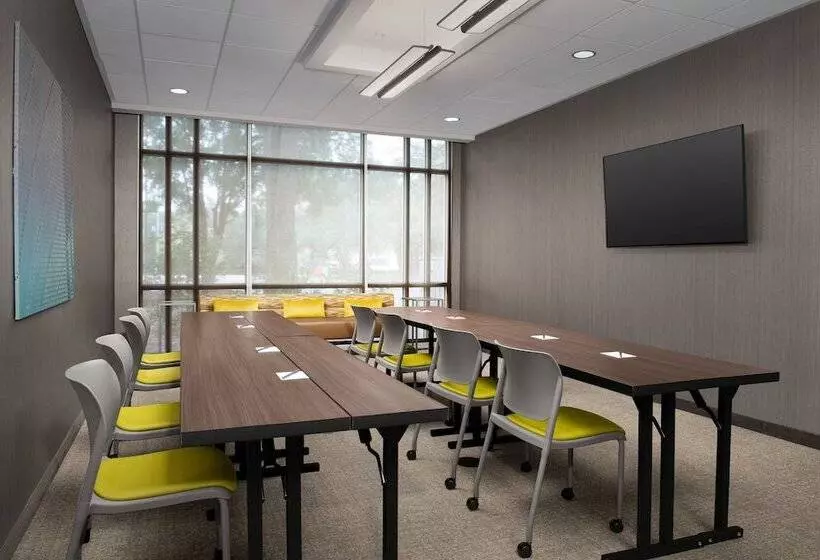 هتل Springhill Suites By Marriott Charleston Airport & Convention Center