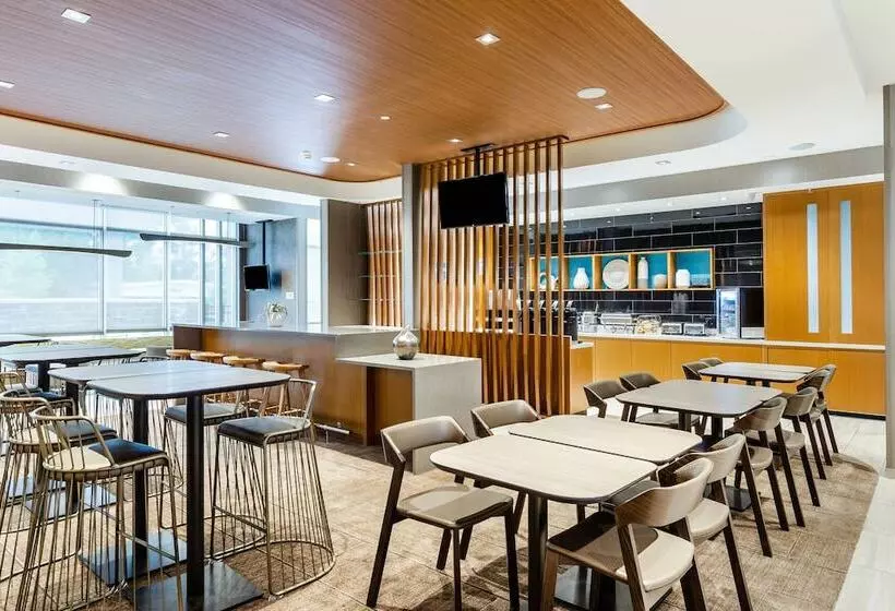 هتل Springhill Suites By Marriott Charleston Airport & Convention Center