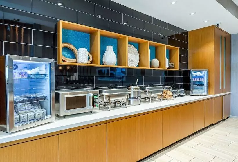 هتل Springhill Suites By Marriott Charleston Airport & Convention Center