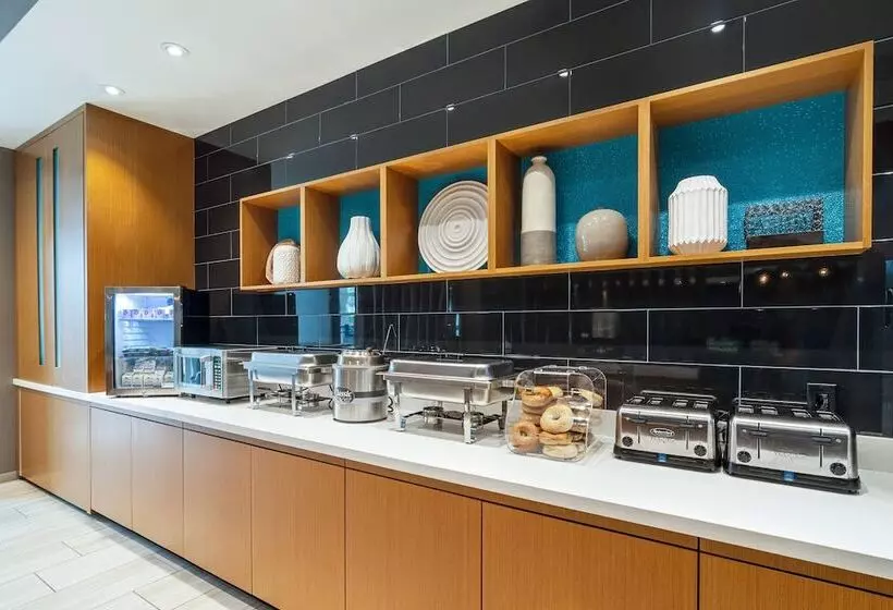 هتل Springhill Suites By Marriott Charleston Airport & Convention Center