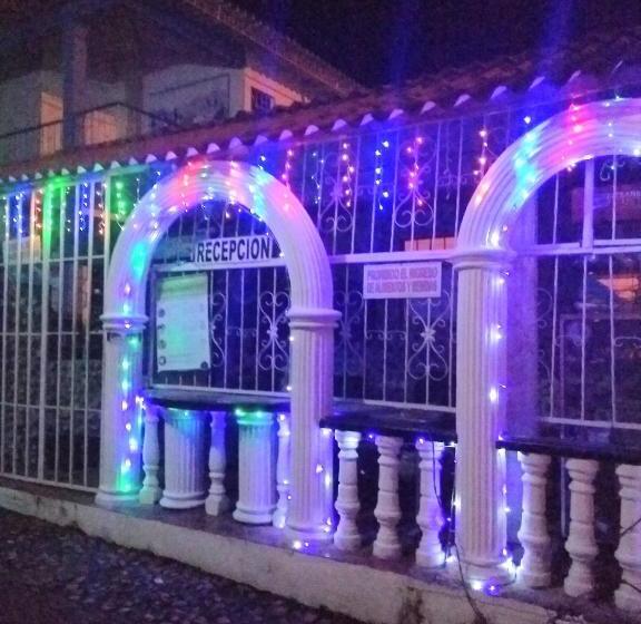 هتل Villa De Rauzan