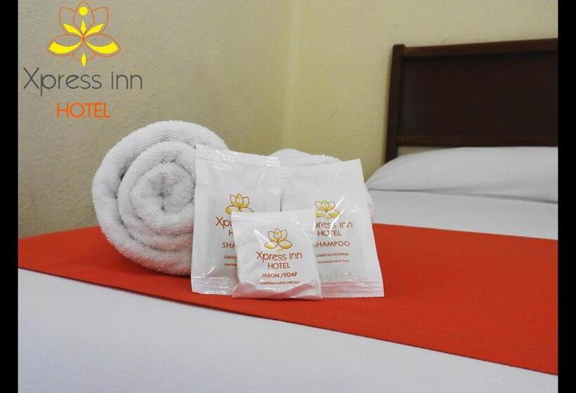 호텔 Xpress Inn