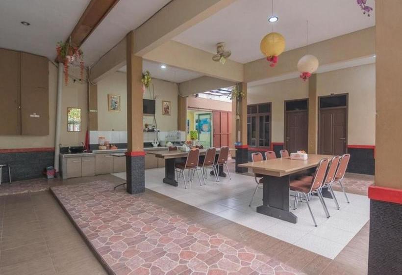 פנסיון Reddoorz Near Radin Intan Airport Lampung 2