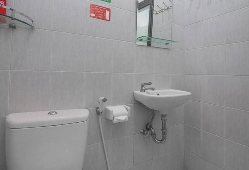 פנסיון Reddoorz Near Radin Intan Airport Lampung 2