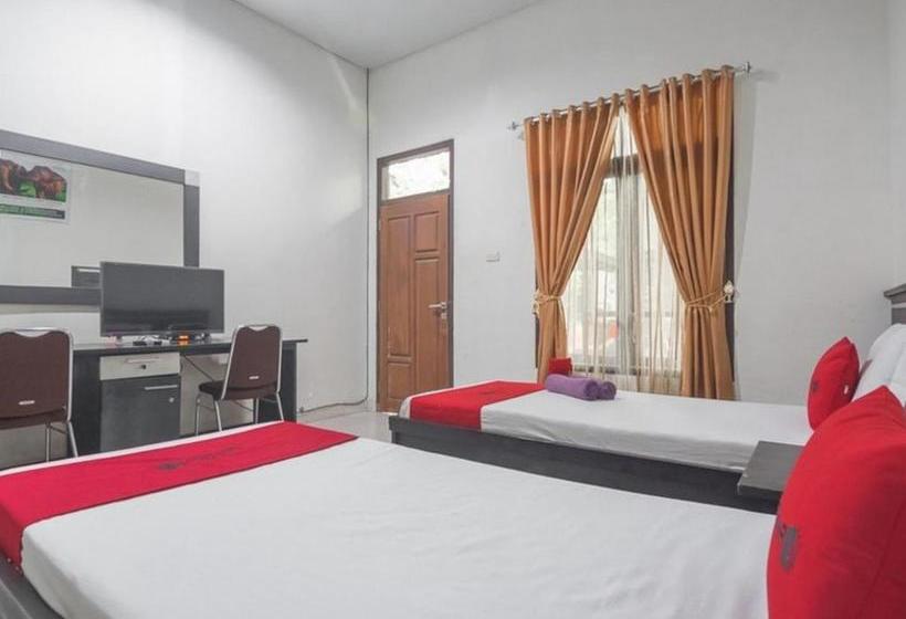 פנסיון Reddoorz Near Radin Intan Airport Lampung 2