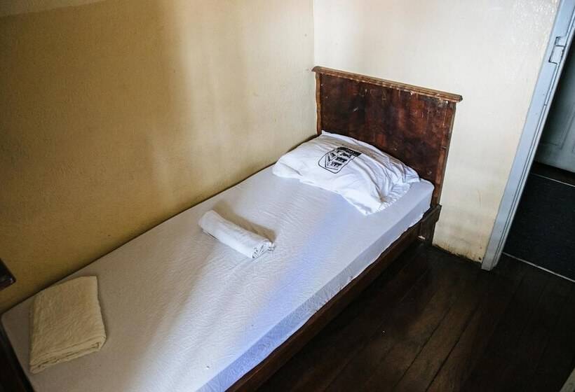 هاستل Hospedagem Ledo