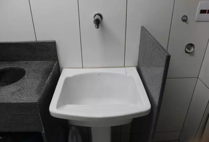 هاستل Hospedagem Ledo