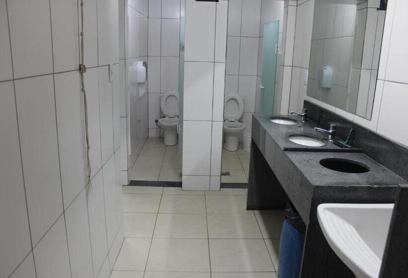 هاستل Hospedagem Ledo