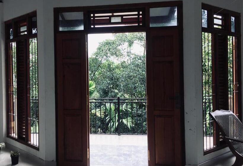 مبيت وإفطار Desire Village Rakwana