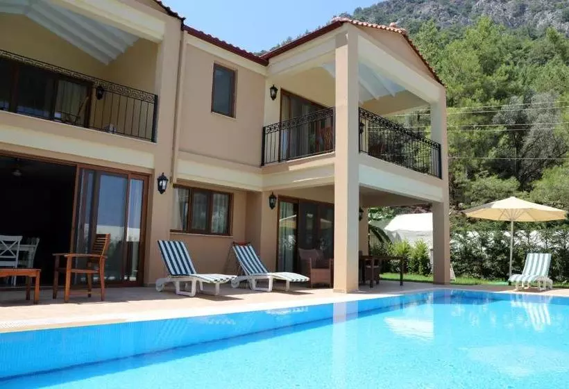 Hotelli Alya Villa Butik