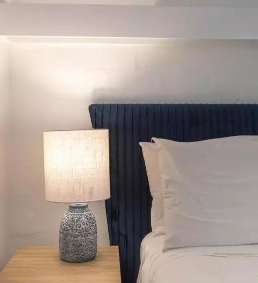 Hotelli Caledonian Inn   The Stump