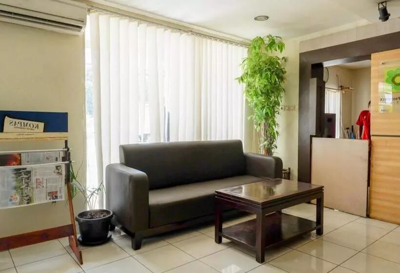 Hotelli Reddoorz At Jalan Sriwijaya Semarang