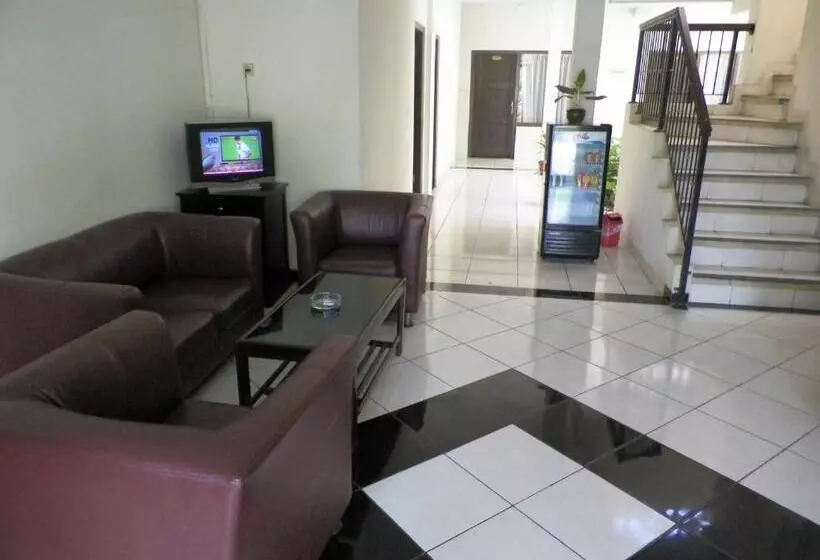 Hotelli Reddoorz At Jalan Sriwijaya Semarang