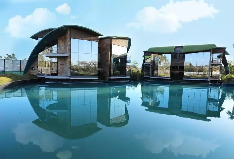 Neonz Resort And Club