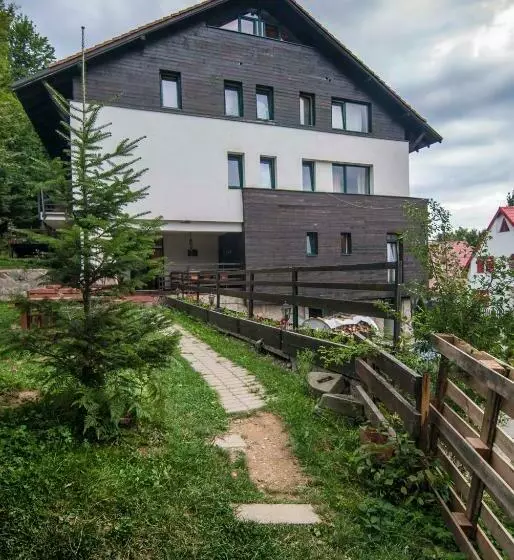 ペンション Franzdorf Alpin