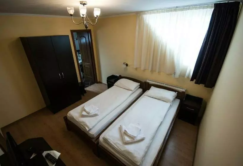 Majatalo Sziklakert Fogadó