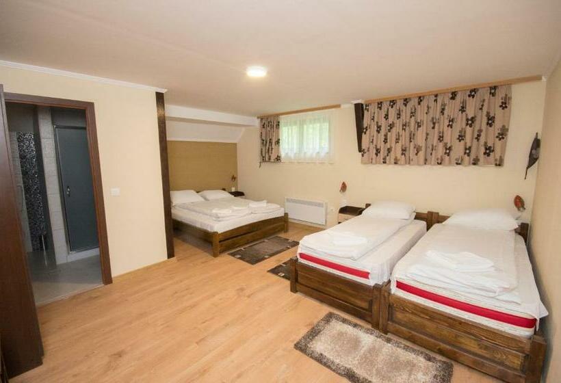 膳宿费 Sziklakert Fogadó