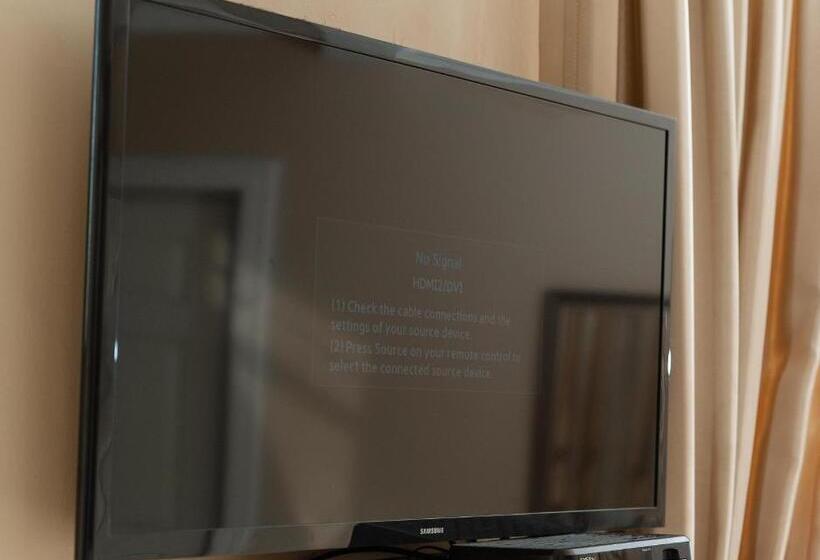 Bayside Hotel 100 Pixley Kaseme Street