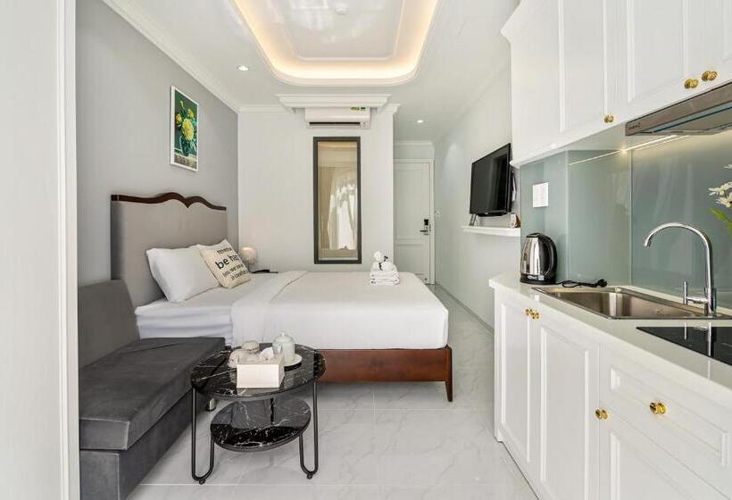 هتل The Royal Homies  Phu My Hung