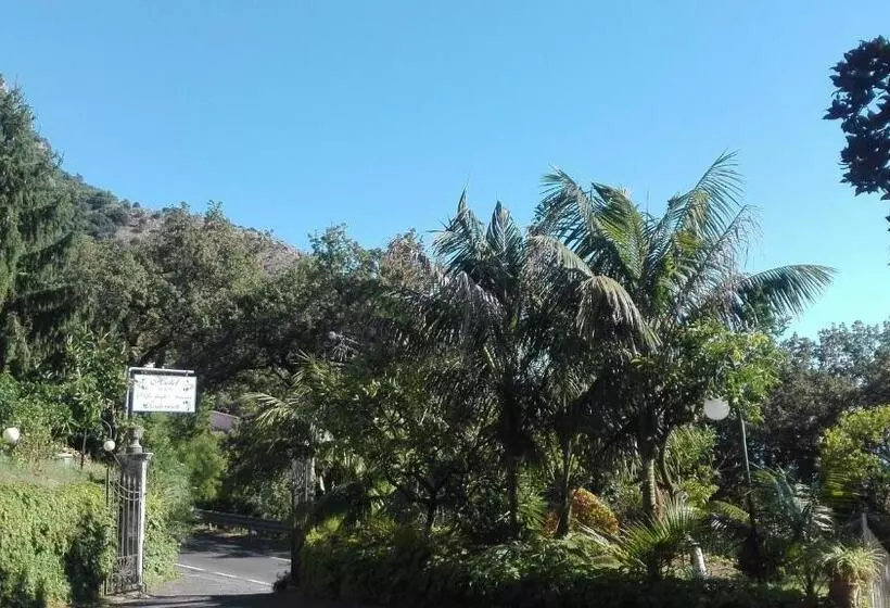 Hotelli Villa Degli Aranci