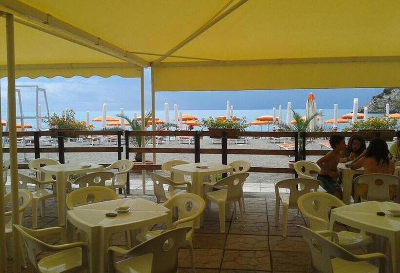 فندق Villa Degli Aranci