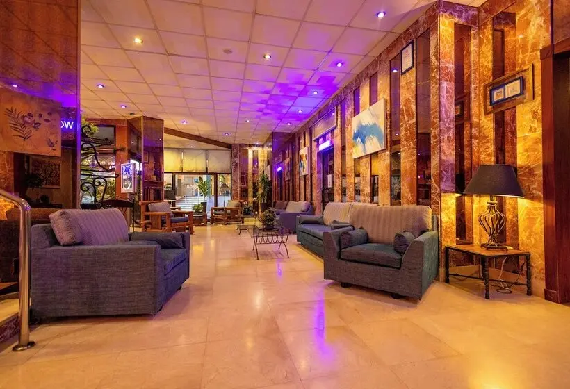 Apartamentos La Jabega