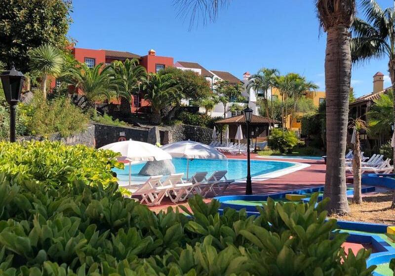 Apartamentos Oasis San Antonio