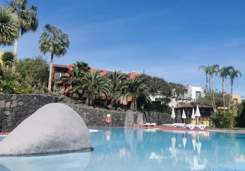 Apartamentos Oasis San Antonio