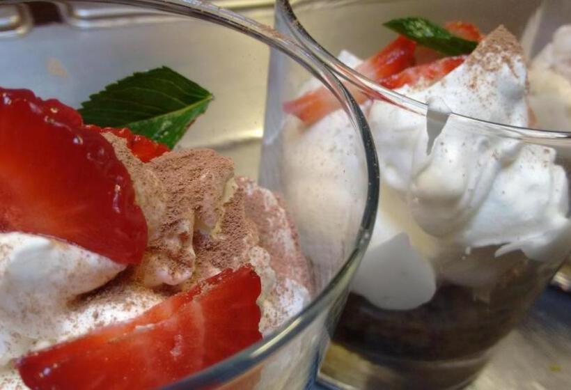 هتل Casa Rosada  Adults Only