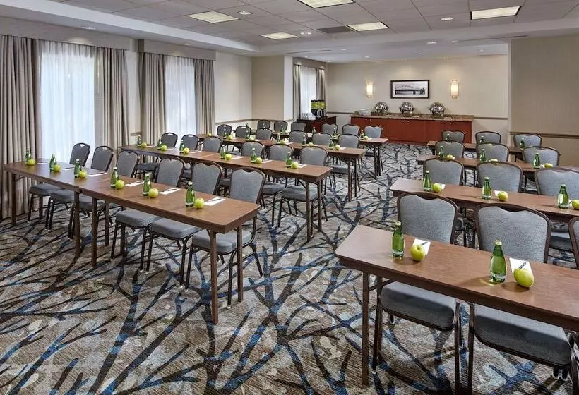 فندق Hilton Garden Inn Portland/lake Oswego