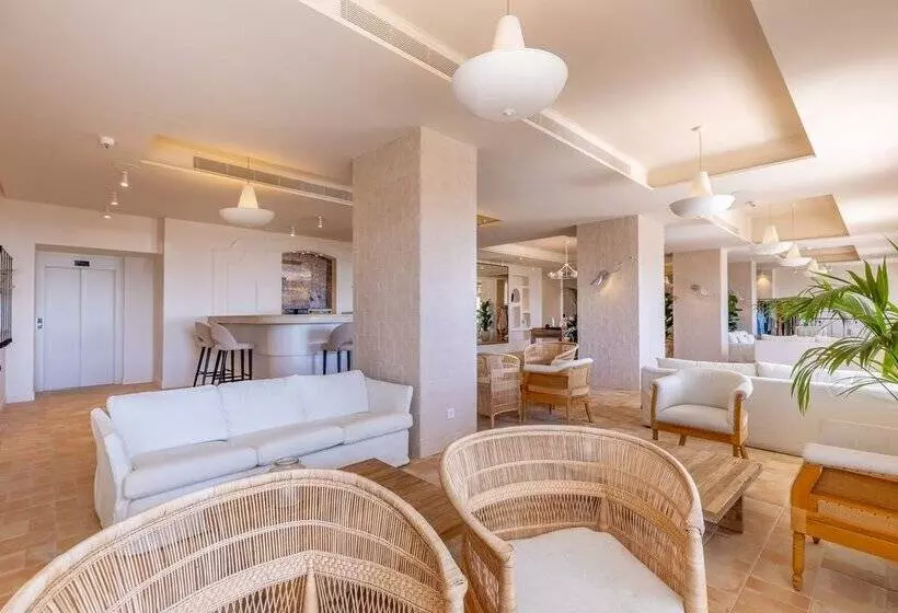 Отель Hoposa Pollentia - Adults Only