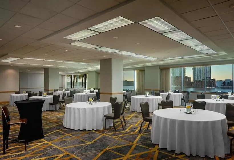 هتل Hyatt Regency Jacksonville Riverfront