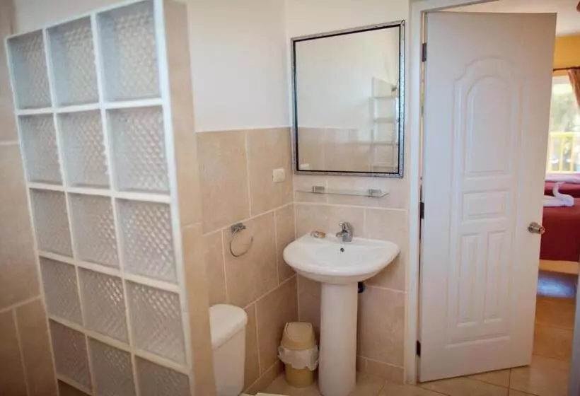 בית מלון כפרי Kite Beach Inn