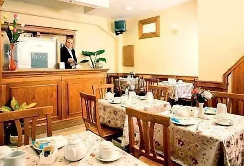Hotel Kriss