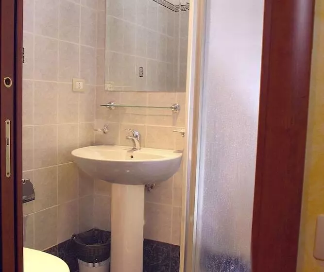 Hotel Kriss
